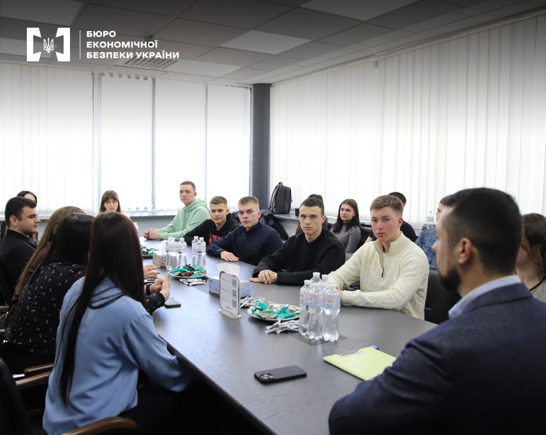 Зустріч представників БЕБ із студентами факультету прокуратури Національного юридичного університету імені Ярослава Мудрого