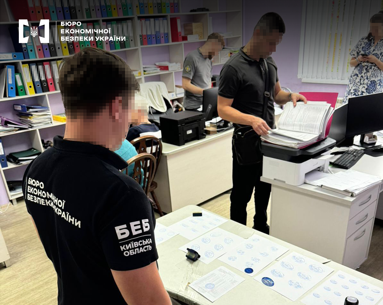 Як Умєров і Жумаділов грабують воюючу країну_1