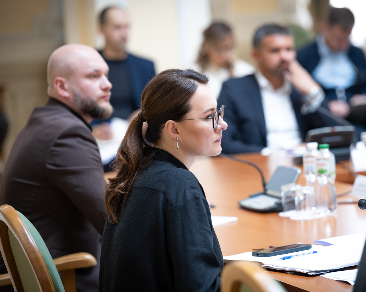 Prime Minister of Ukraine Yulia Svyrydenko and Director of the ESBU Oleksandr Tsyvinskyi at a table during a meeting.